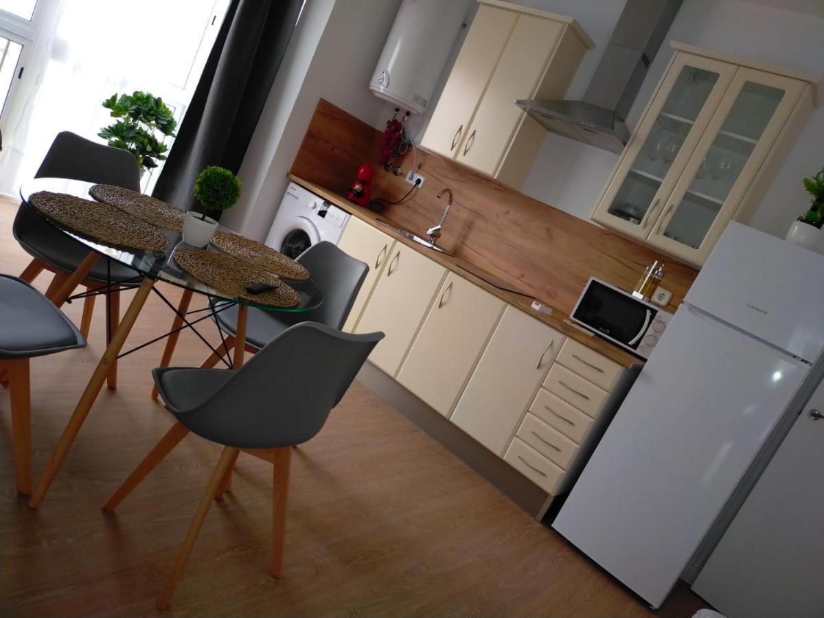 Apartamentos Larios Centro Sanlucar de Barrameda Luaran gambar